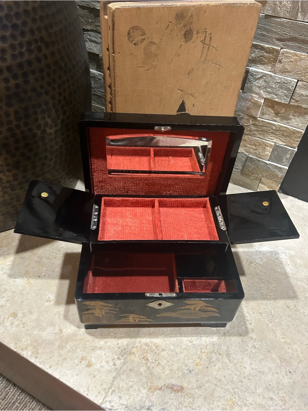 Vintage Black Lacquered Asian Musical Jewelry Box - Picture 2 of 16